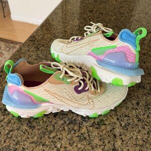 listing-status-banner